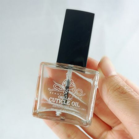 Botella de vidrio de 15 ml con tapa cuadrada para esmalte de uñas