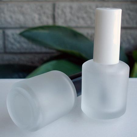 15毫升圓柱形霧玻璃瓶、白蓋、刷 (GH12 696F)