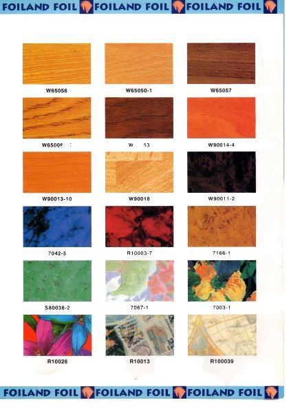 tapa de botella de esmalte de uñas similar a la madera