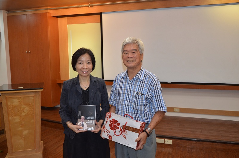 ทีม TPP จากกระทรวงเศรษฐกิจต้อนรับเข้ามาที่ Yenchen