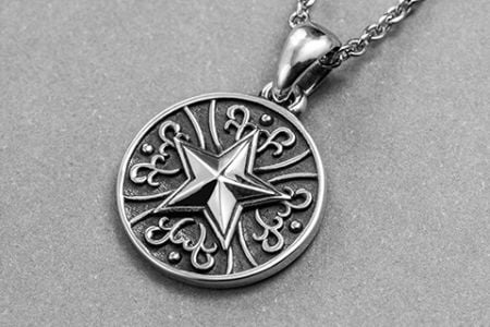 Ciondolo personalizzato in argento sterling 925 a forma di Pentagramma Totem per uomo