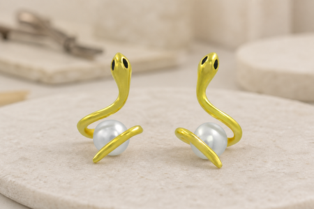 <strong>Z21860HZC | Metal Form and Freshwater Pearl</strong>