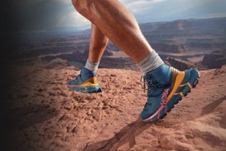 Running shoes with abrasion-resistant fabric from Nam-Liong