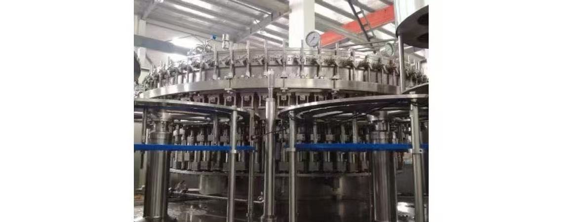 Carbonated Drink Filling Machine - The Carbonated Drink Filling machine is used in the product of co2 liquid, like cola, beer. Carbonated Drink Filling Machine - The Carbonated Drink Filling machine is used in the product of co2 liquid, like cola, beer.