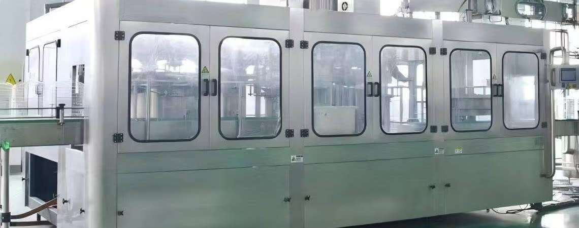 The juice filling machine is used for juice liquid.