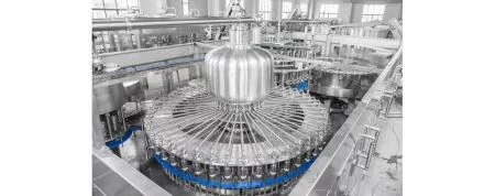 Piston Filling Machine - The piston filling machine is adopted Taiwan design.