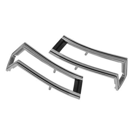 Left Tail Lamp Bezel with Gasket for GM Chevelle 1968 (Compatible with EP093122)