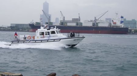 19GT Aluminum Hight Spees Patrol Boat In-port test (2)