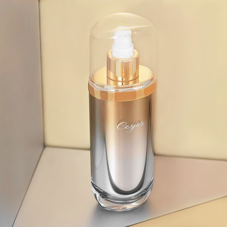 Doppio colore - Spruzza graduatamente oro metallico dall'alto verso il basso e argento metallico dal basso verso l'alto.