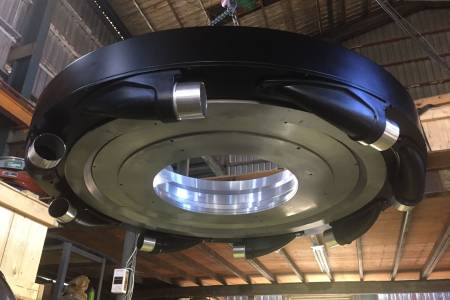Air flow becomes smoother by whirl entrances and special design of chamber.