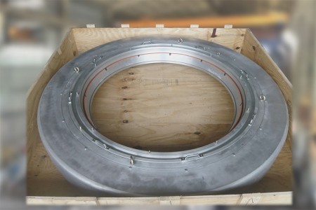 Riesiger Luftring für Agrarfolien, der bis zu 3000 mm Außendurchmesser hat.