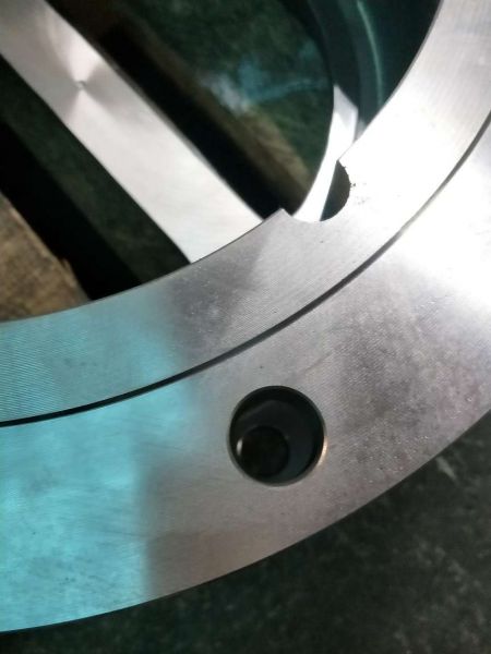 Přírubový typ dvojitého zpětného ventilu bez zadržovače.