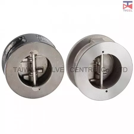 Van kiểm tra loại wafer tấm đôi bằng thép không gỉ 316 không có bộ giữ. - Van kiểm tra loại wafer không có bộ giữ được kẹp giữa các mặt bích với bu lông xung quanh bên ngoài van. Nó không có thân bộ giữ có nghĩa là không có sự thâm nhập qua thân.