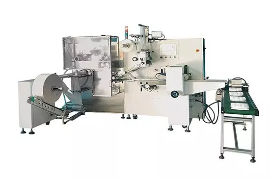 Machine d'emballage de lingettes humides