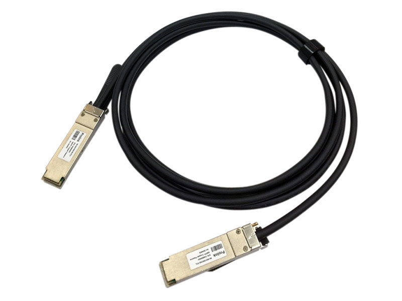 Los cables de cobre de conexión directa, también conocidos como cables DAC, son una forma de conjuntos de transceptores ópticos utilizados para conectar switches a routers y/o servidores.