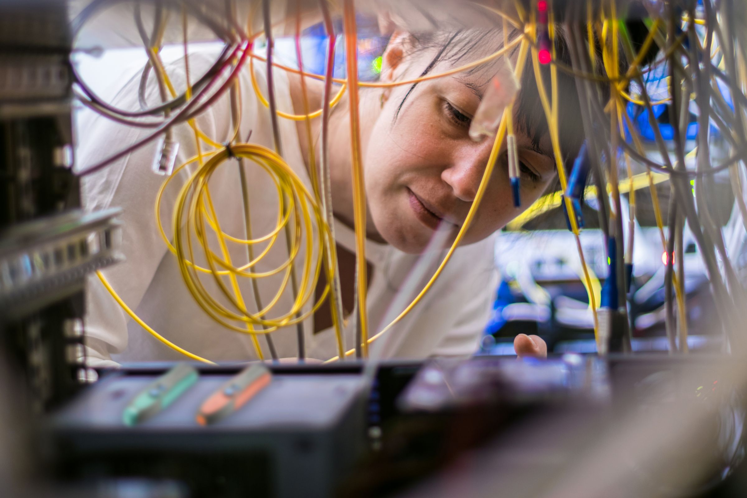 Cette catégorie comprend les tests BER (BERT), le concentrateur de test de fibres optiques et l'outil de test optique.