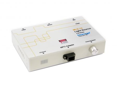 Hub de Source de Lumière MPO 12F / 16F / 24F - La source lumineuse MPO est un outil très utile et une source lumineuse stable conçue pour 
vérifier les défauts d'un câble de fibres MPO en rangée ou d'un câble de tronc MPO dans le centre de données