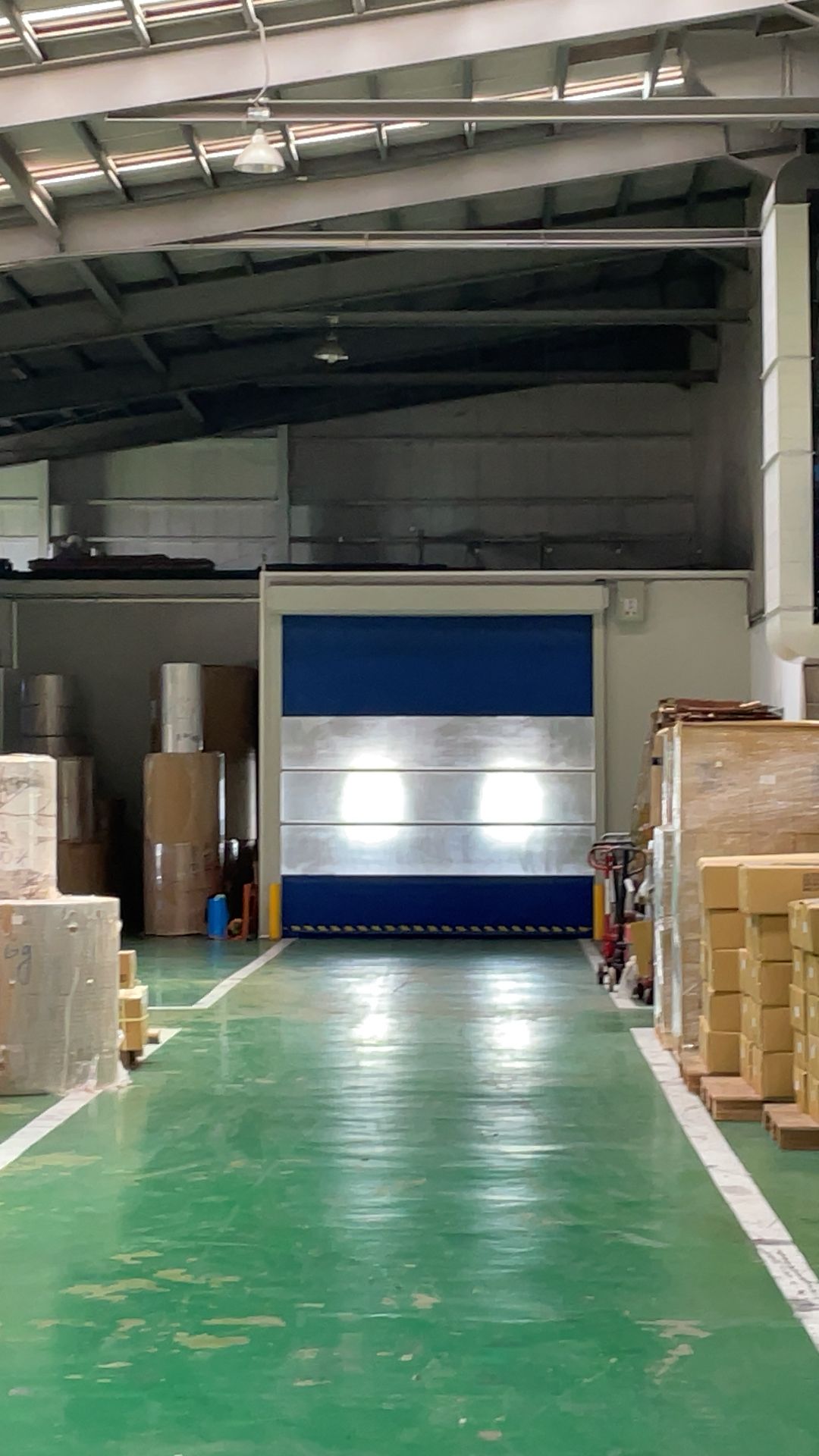 photo of clean and well managed factory providing safe working environment in Chun Yu Plastic