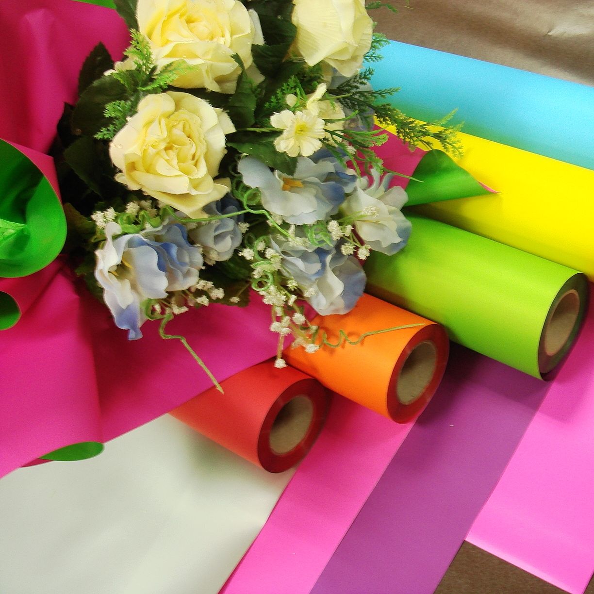 Double sided waterproof flower wrapping paper for bouquets and gifts packaging