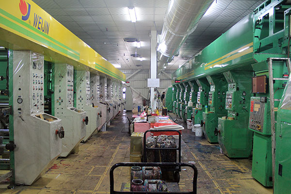 Photo of printing department in Chun Yu plastic, supplier of gift wrapping paper