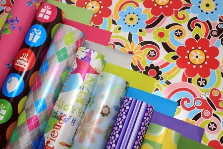 PP Synthetic With Design Printed Gift Wrapping Paper (Pearl Wrap Gift Wrapping Paper) - Printed Pearlized Gift Wrapping Paper in Roll & Sheet
