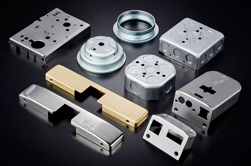 Piezas con varios acabados