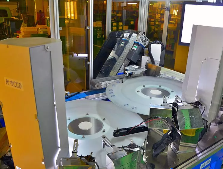 Strong and complete R&D team and quality control system.