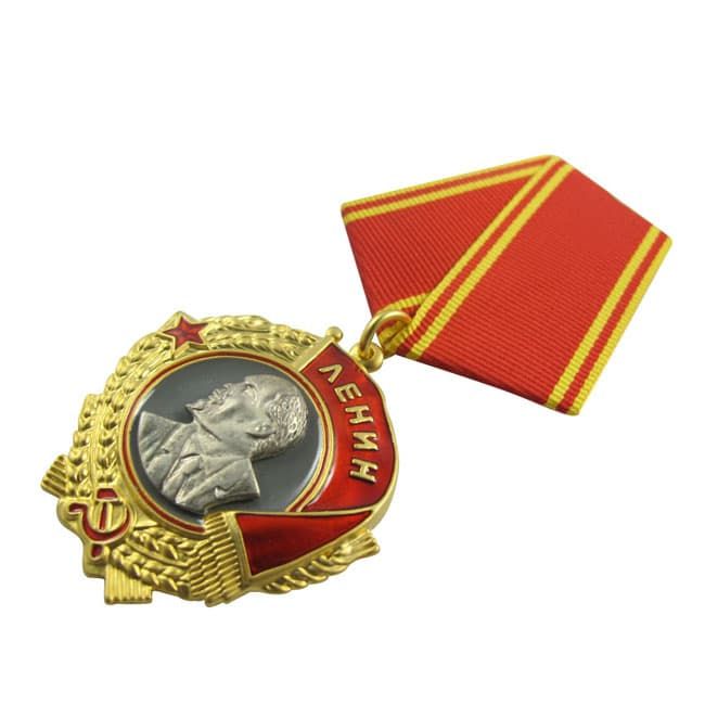 Ejército otorga medallas - Medallas Militares, Medallas de Servicio Militar,  Cintas de Ribete Cortas, Fabricante de productos promocionales de llaveros  y pines de esmalte