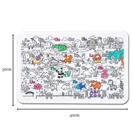 Os tapetes de mesa infantis utilizam tintas de grau alimentício para manter as crianças seguras.