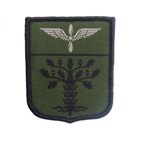 Vertrauen Sie auf die Expertise unserer Fabrik für hochwertige individuelle Armee-Patches.