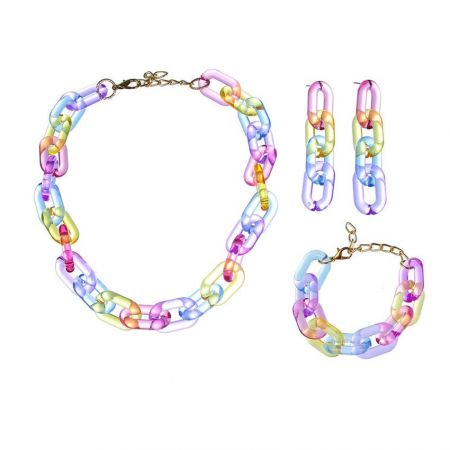 lucite chain Fashion Necklaces for sale