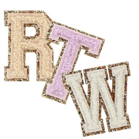 Varsity Patches met Glitter - Varsity patches met glitter geven je dagelijkse uitstraling een charmante en aantrekkelijke touch.