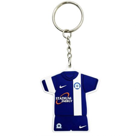 Our professional skill making allows us to achieve great details on FIFA keychains.