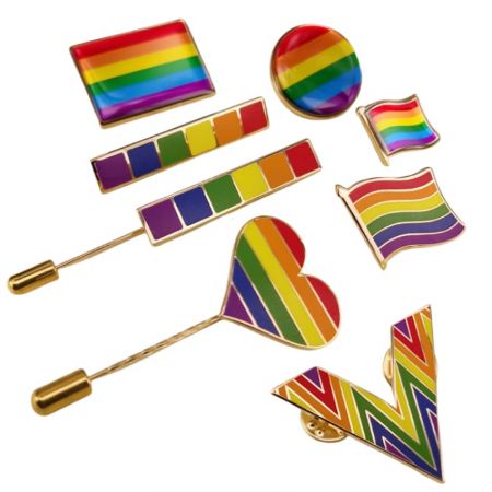 Egyedi LGBT zománc kitűzők készíthetők sokféle alakban és stílusban.