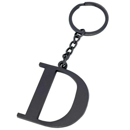 Alphabet initial letter keychains are made of high-quality zinc alloy material.