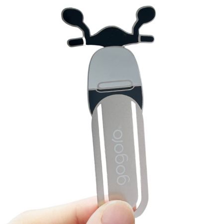 Metal bookmark can be a creative and glamourous idea.