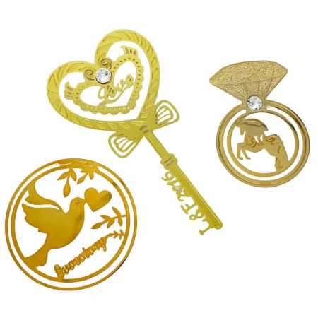 We can make bookmarks for your wedding.