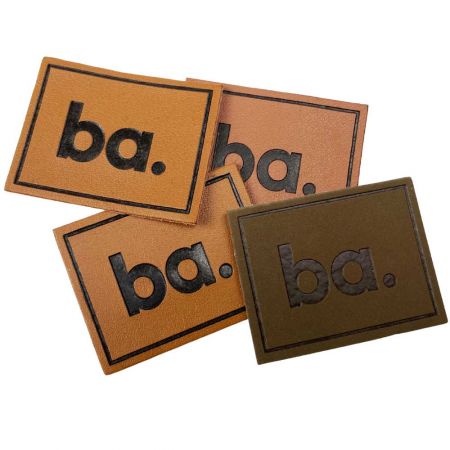 Leren labels kunnen uw merk adverteren.