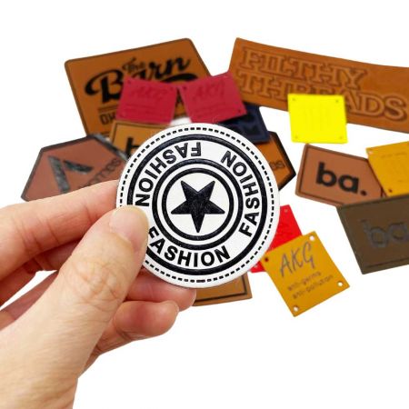 Étiquettes en cuir et patchs en cuir - Personnalisez votre logo sur les étiquettes en cuir et les patchs en cuir.