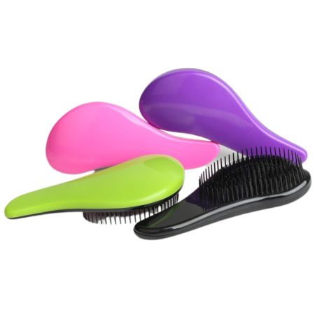 Henkilökohtaiset hiusharjat on valmistettu ABS-materiaalista.