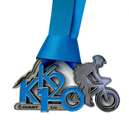 サイクリングブランド向けのカスタムメダル - 当社の豪華なメダルでイベントの可視性を高めましょう。