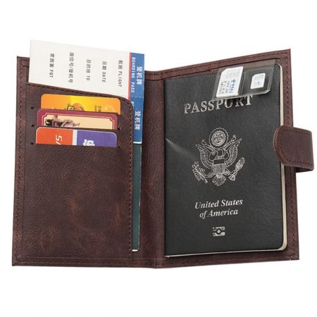 Bem-vindo(a) a personalizar logotipos em porta-passaportes de couro.
