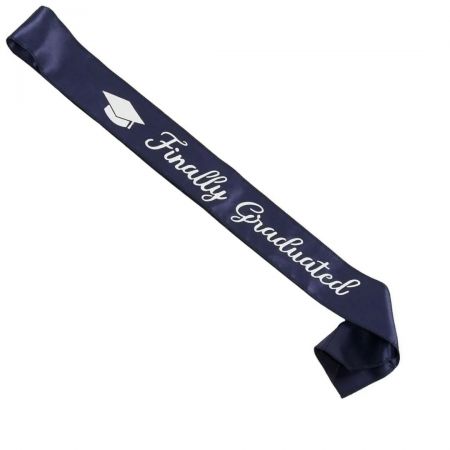 Stole de formatura em cor personalizada.