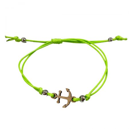 우드 팔찌는 편안하고 스타일리시한 선택입니다.