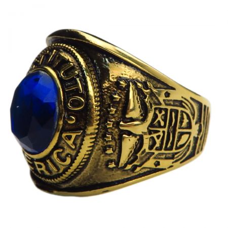 Esplora i nostri anelli vintage con zaffiro e scopri la perfezione in ogni dettaglio.