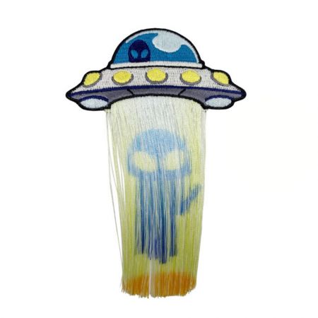 Parches de borlas con impresión y bordado.