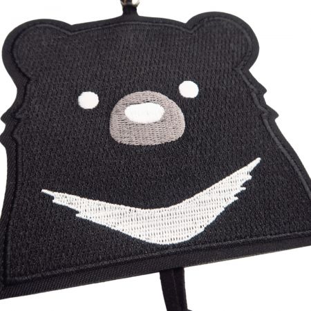 Broderi nøkkelholder etui.