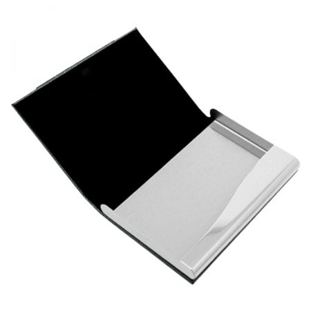 レザー名刺ケース。