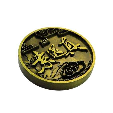 歴史的レプリカのためにアンティークコインをパーソナライズします。