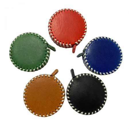 Fita métrica retrátil portátil de couro.